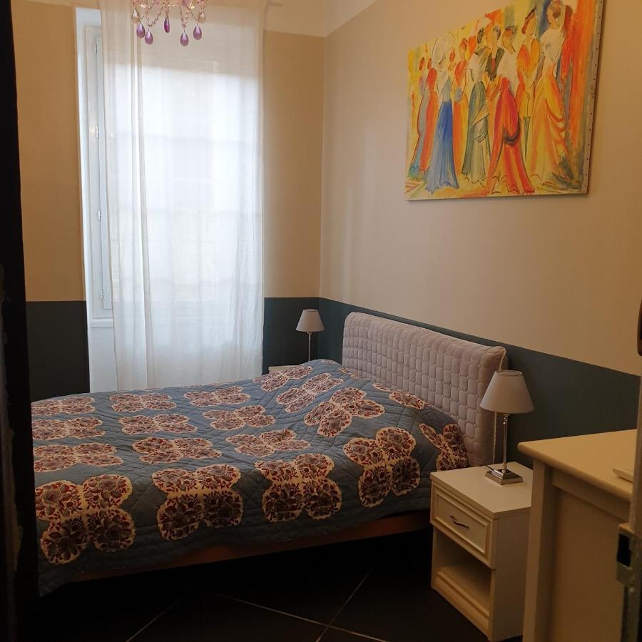 Appartement Intra Muros 8 Personnes Climatise Wifi Stationnement Facile Avignon Exterior photo